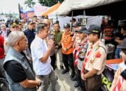 Bey Machmudin Tinjau Posko Lebaran di Bandung Barat