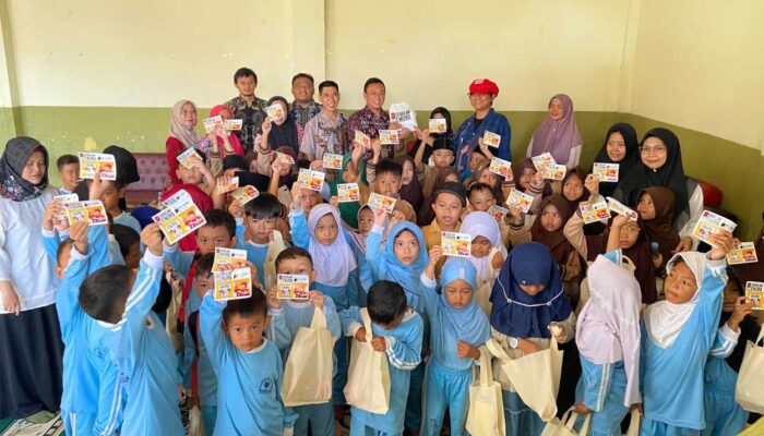 Disipusda Kabupaten Purwakarta Kenalkan Ikon Penting