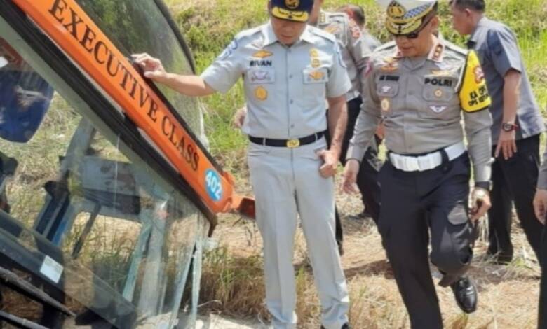 Kecelakaan Bus Rosalia Indah Tewaskan 7 Orang