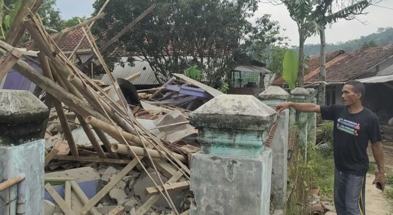 Korban Pergerakan Tanah di Cianjur Butuh Dapur Umum