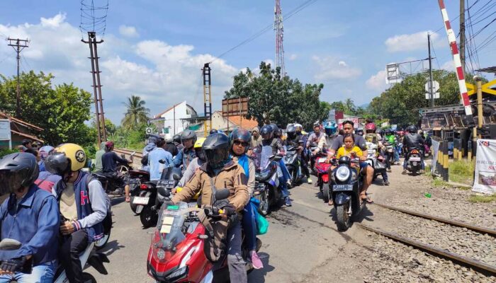 Puncak Arus Balik Jalur Cianjur-Bandung Diperkirakan Terjadi H+4&5