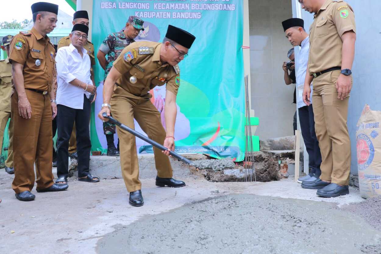 Renovasi Masjid Jami Al Jihad Diacungi Jempol Kang DS