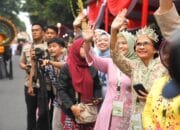 Amanda Soemedi Saksikan Parade Kriya dan Budaya
