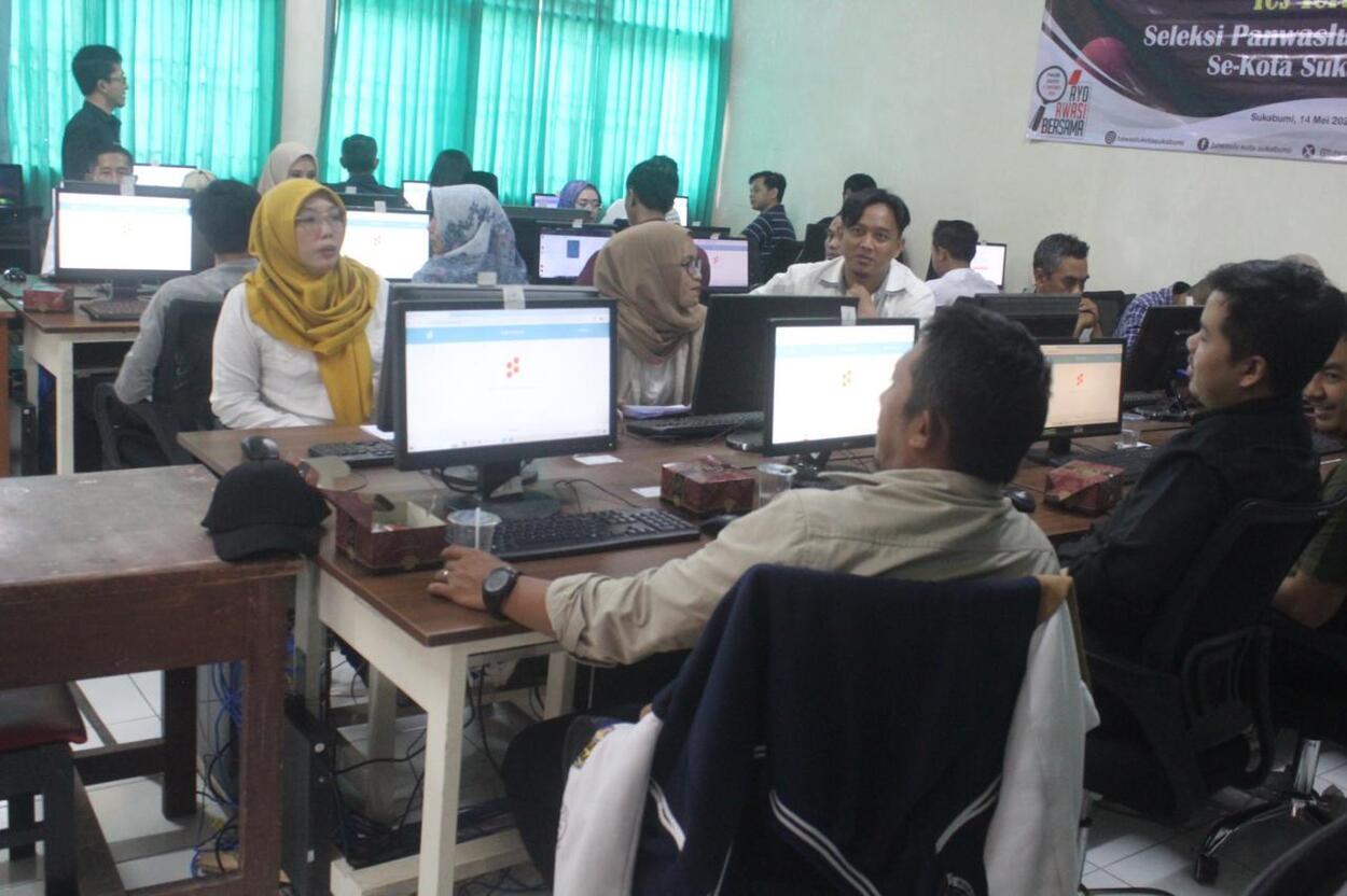 Bawaslu Kota Sukabumi Lakukan Tes Tertulis Online Bagi Calon Anggota Panwascam Pilkada Serentak