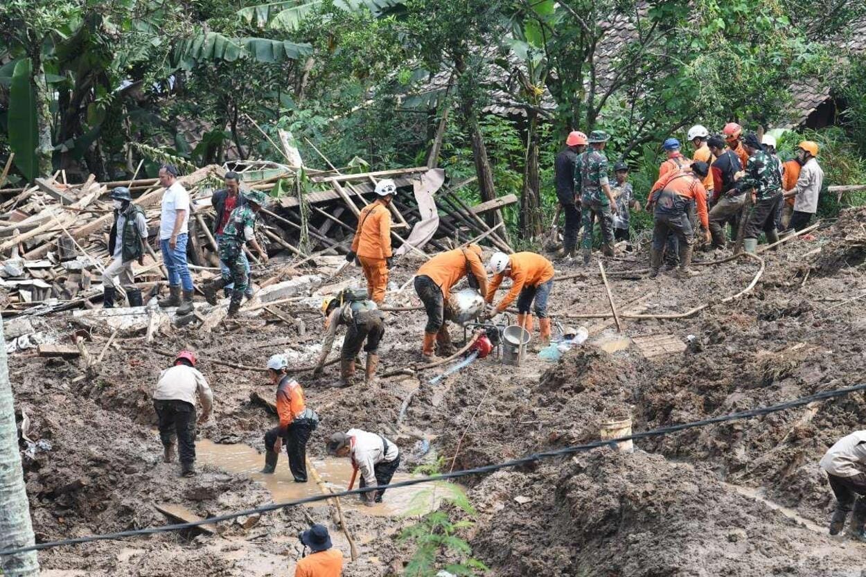 Bencana di Jabar Merusak sejumlah Fasilitas Publik