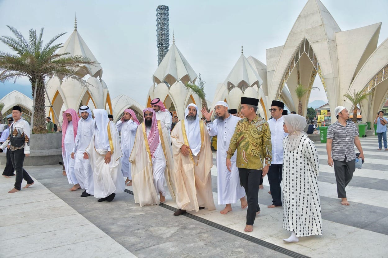 Bey Machmudin Sambut Menteri dari Kerajaan Arab Saudi