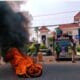 Driver Online Demo di Depan Kantor Bupati Karawang