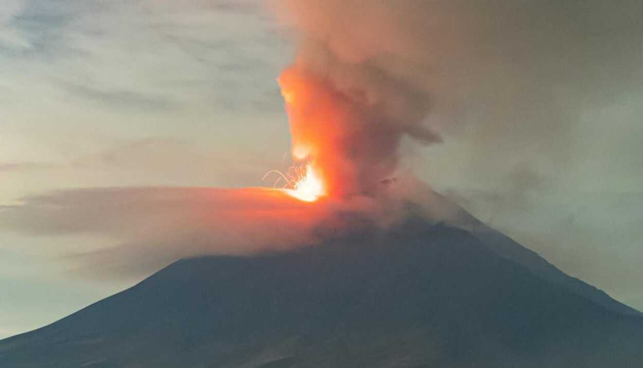 Gunung Semeru di Jawa Timur Kembali Muntah