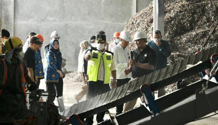 Herman Suryatman Tinjau TPPAS Lulut Nambo