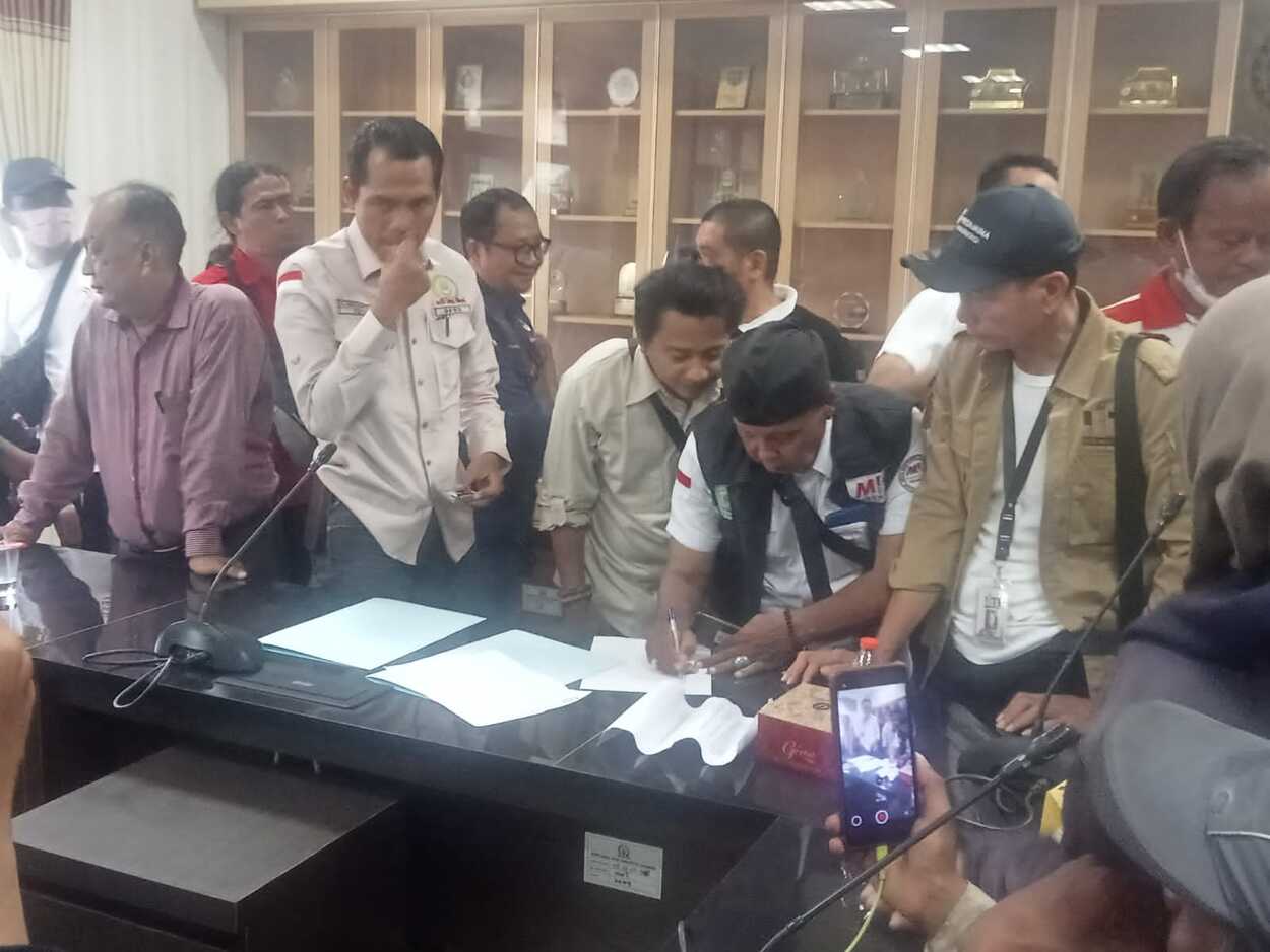 Jurnalis di Karawang Menolak Revisi UU Penyiaran