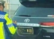 Mobil Dinas PJU Polda Jabar Tabrakan di Tol MBZ