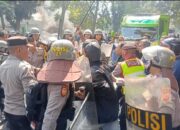 Pendemo Bentrok, Belasan Orang di Cianjur Diamankan