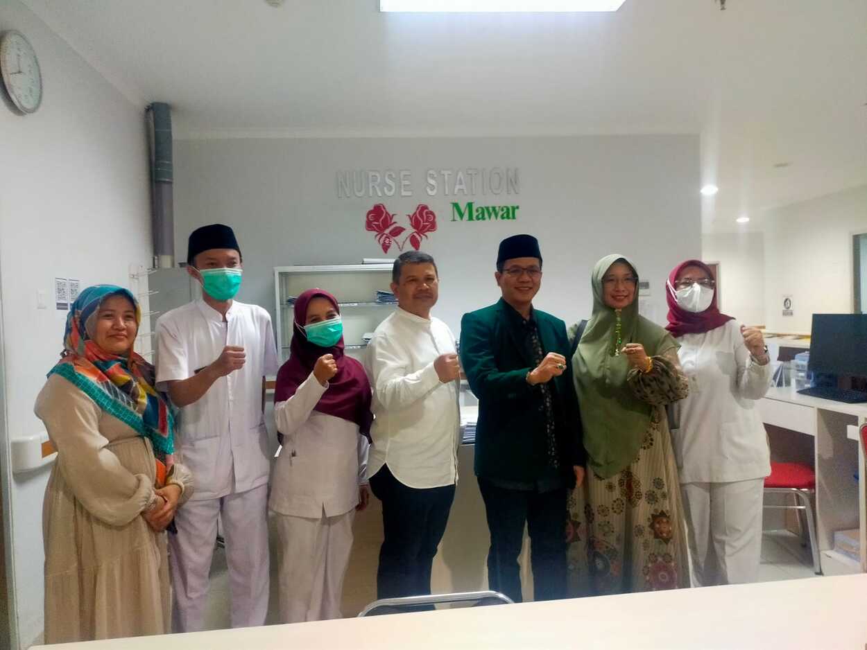 Dadang Supriatna Berbagi Kebahagiaan di RSUD Otista