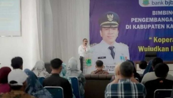 Dinas Koperasi dan UKM Karawang Berikan Bimtek Ratusan Koperasi