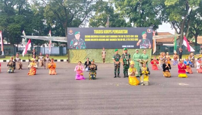 Pembaretan Pusdikbekang Diwarnai Sejumlah Aksi Siswa
