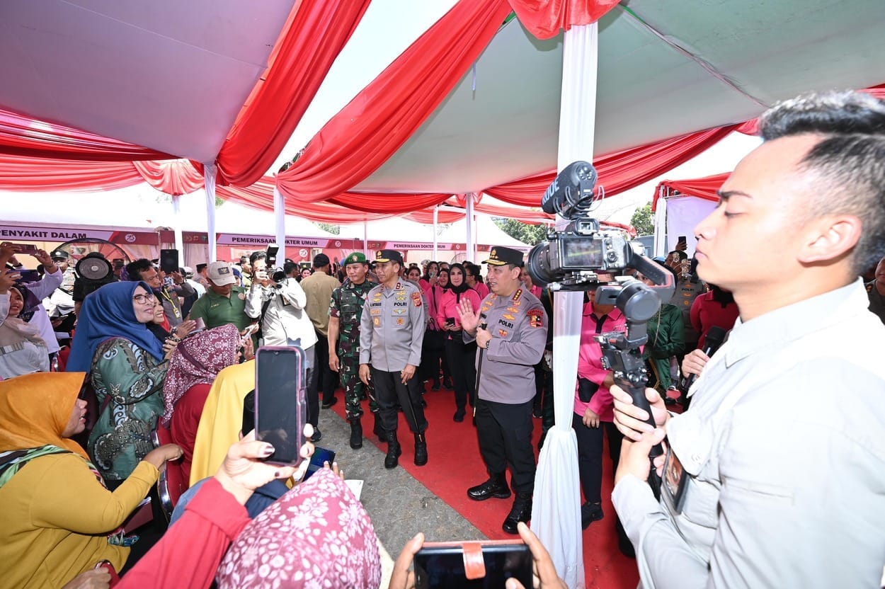 Polri Bakti Kesehatan dalam Rangka HUT Ke-78 Bhayangkara di Karawang