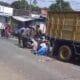 Truk Lindas Motor di Rengasdengklok Karawang, 1 Bocah Tewas