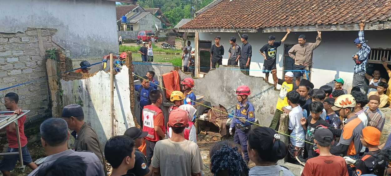 Warga Cicantayan Sukabumi Temukan Lansia Tewas Dalam Sumur