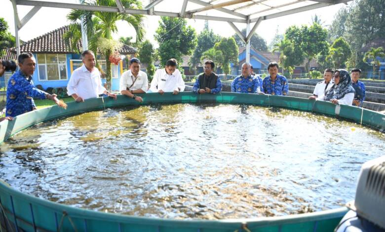 Bey Ingin Kembangkan Balai Konservasi Ikan Jadi BLUD