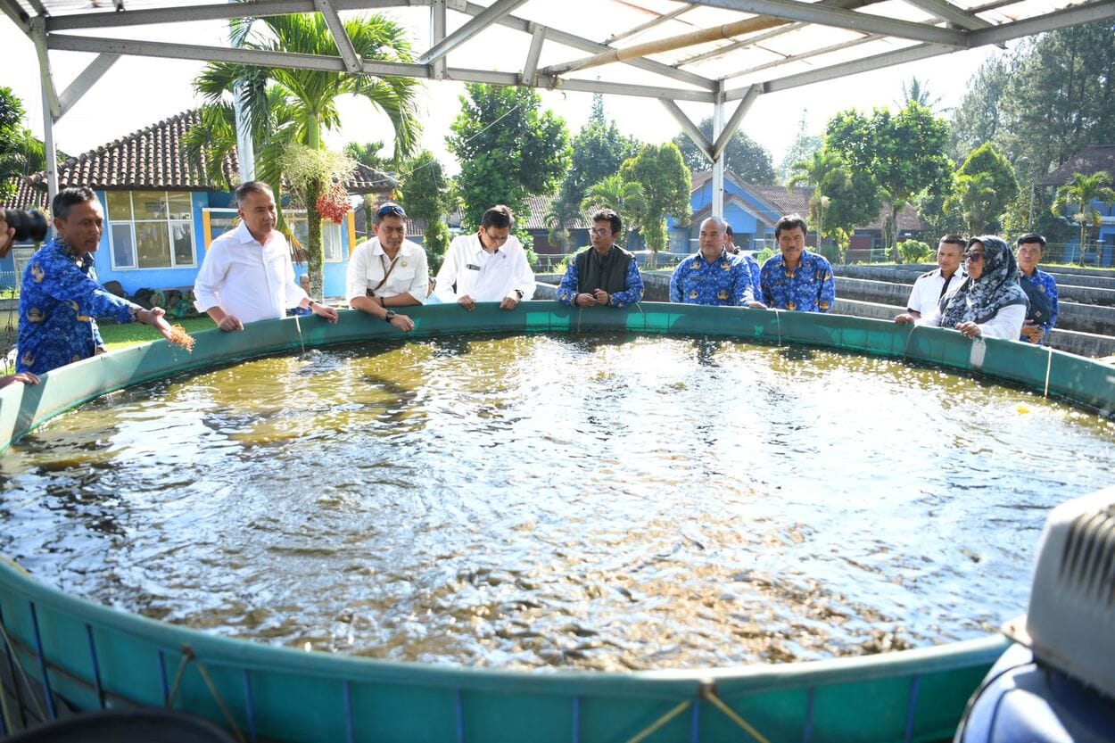 Bey Ingin Kembangkan Balai Konservasi Ikan Jadi BLUD