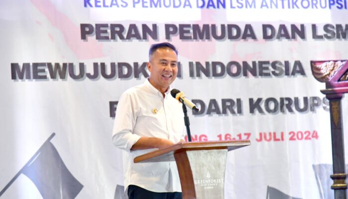 Bey Machmudin Mengajak Pemuda Jadi Pelopor Antikorupsi