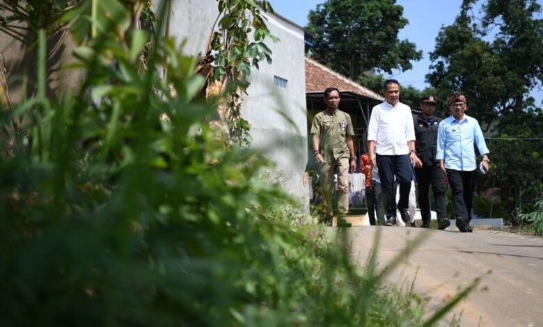 Bey Machmudin Tinjau Lokasi Gempa Kabupaten Kuningan