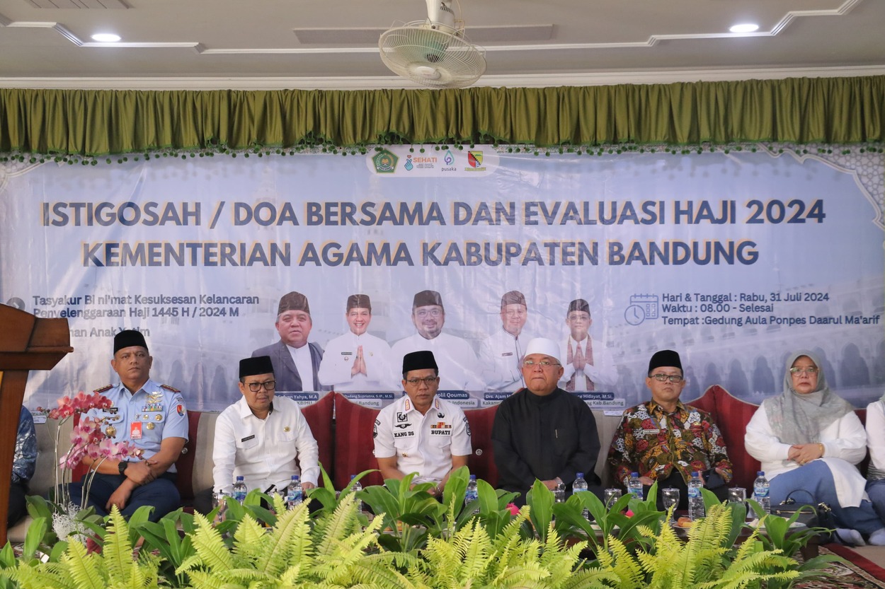 Bupati Bandung Ajukan Kuota Jemaah Haji