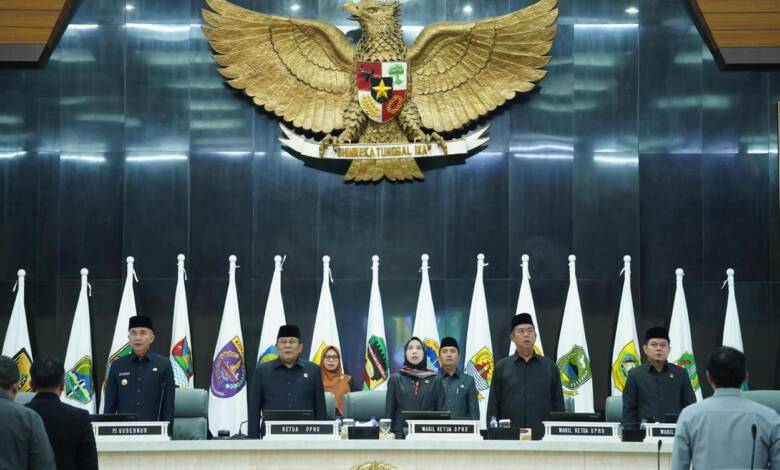 DPRD Jabar dan Pemprov Setujui Perda P2APBD 2023