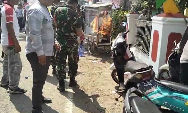 Kebakaran Gerobak Roti Bakar Warnai Cianjur Manjur