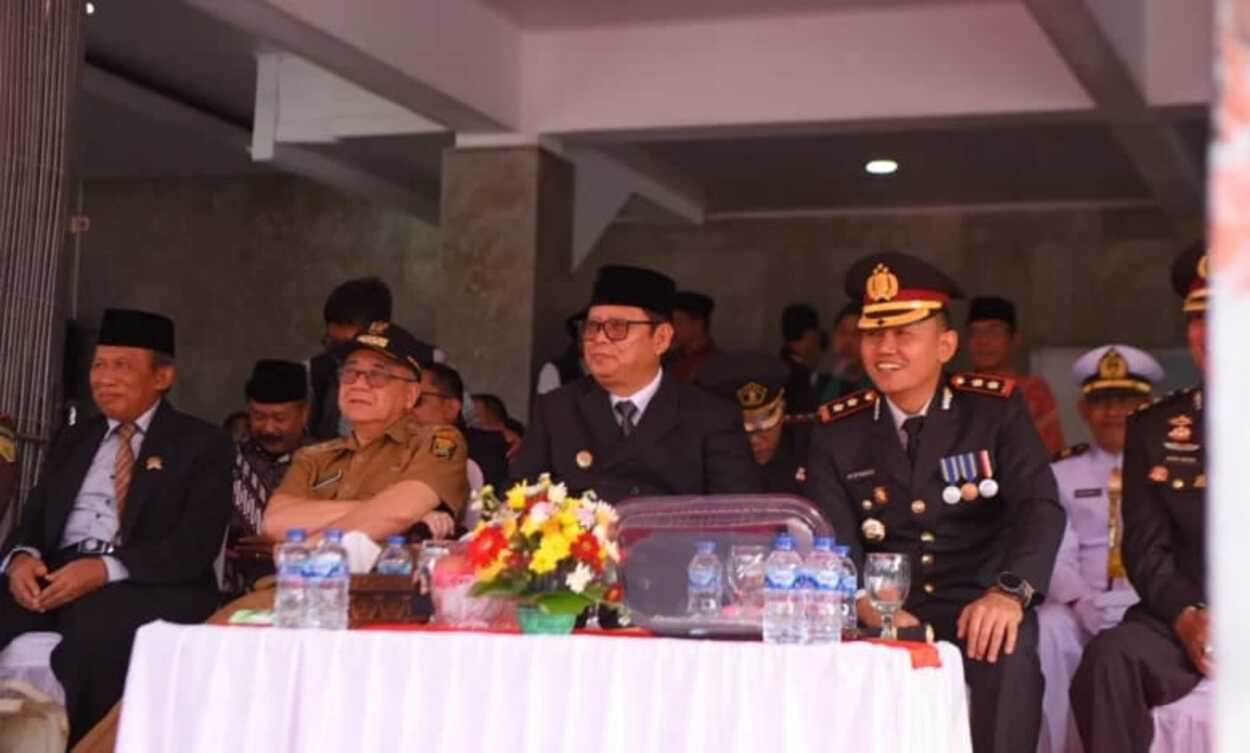 Rayakan Hari Bhayangkara Ke-78, Polres Sukabumi Kota Gelar Upacara Bendera & Antraksi