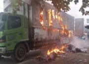 Truk Kontainer di Karawang Terbakar, Ini Penyebabnya