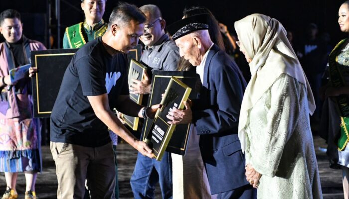 2 Musisi Jabar Raih Penghargaan Lifetime Achievement