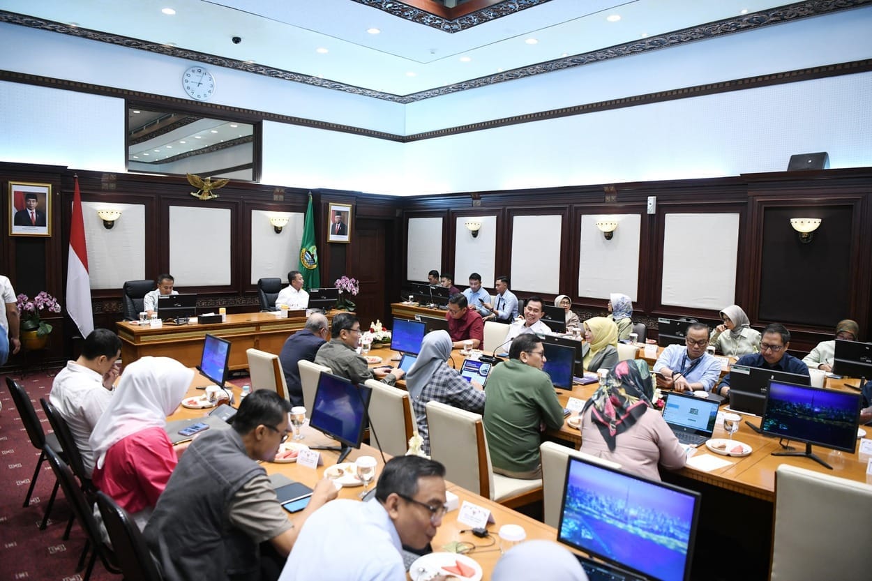 Bey Machmudin Kupas Isu Penting di Jawa Barat