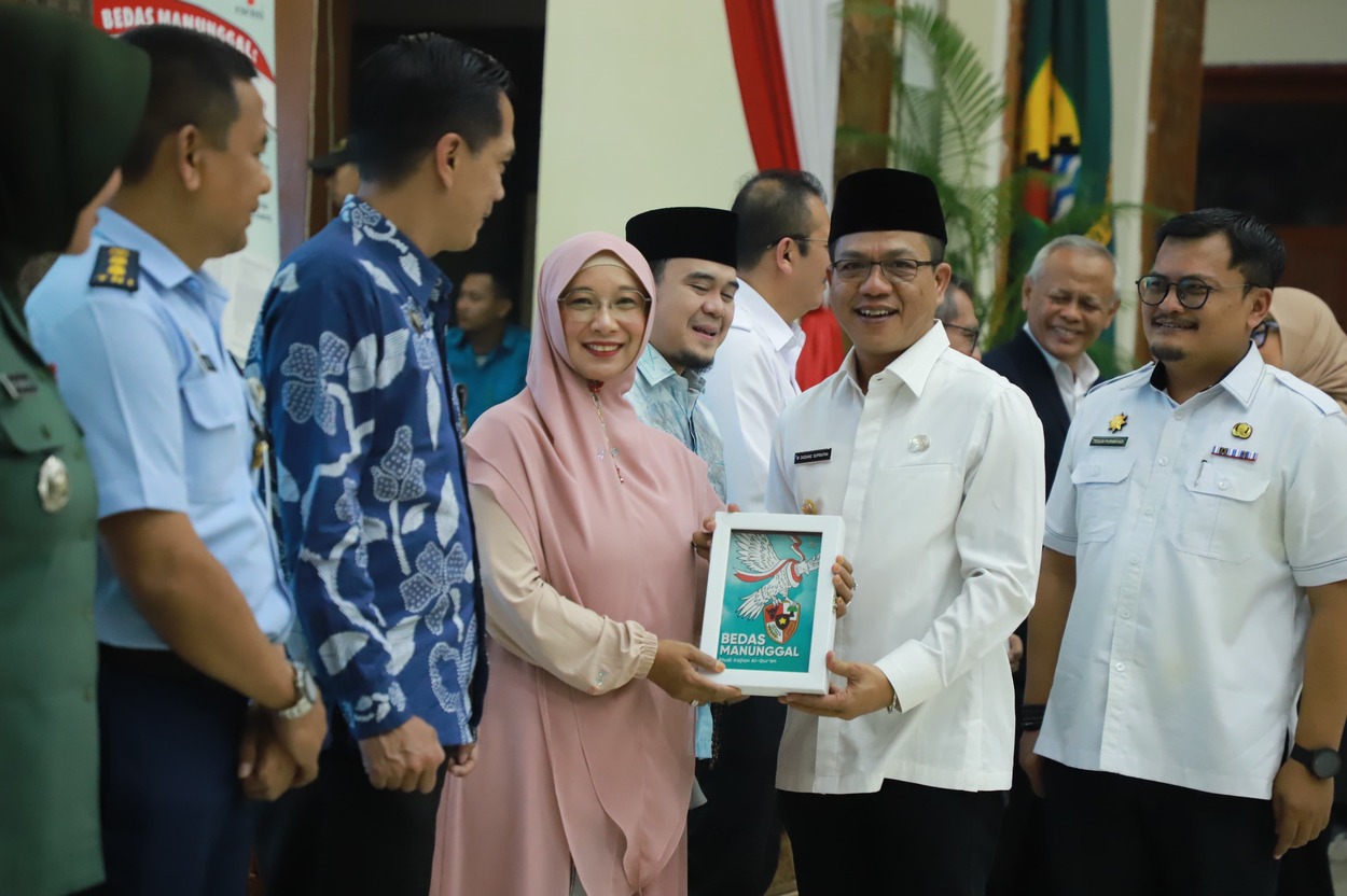 Buku Bedas Manunggal Lahir di Tengah Kesibukan Kang DS