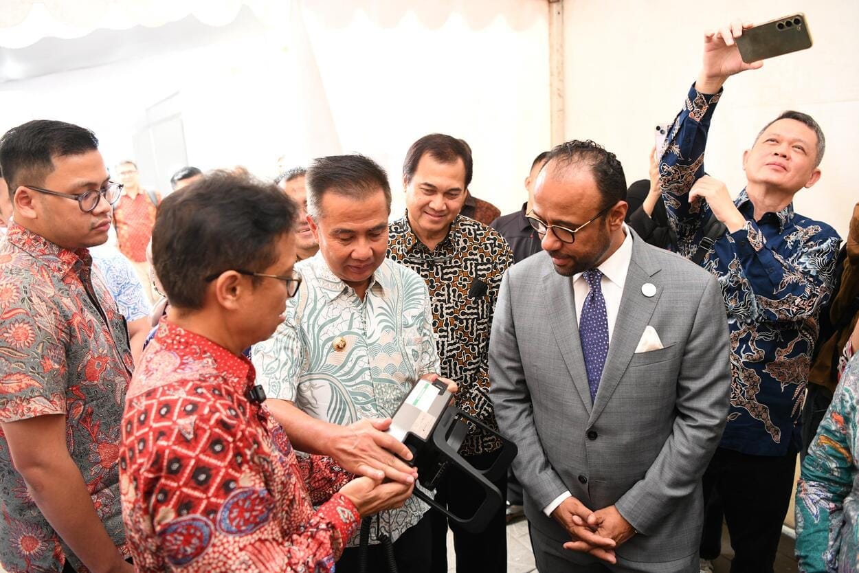 Jawa Barat Dapat Bantuan Portabel X-ray Tuk Penyakit TBC