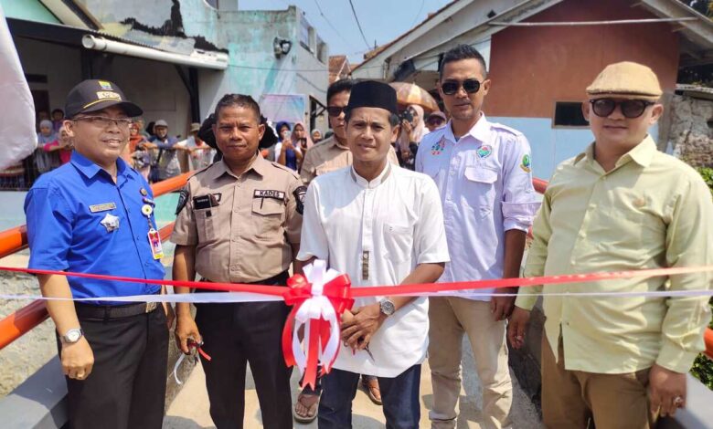 Jembatan Penghubung Antarkecamatan di Cianjur Diresmikan