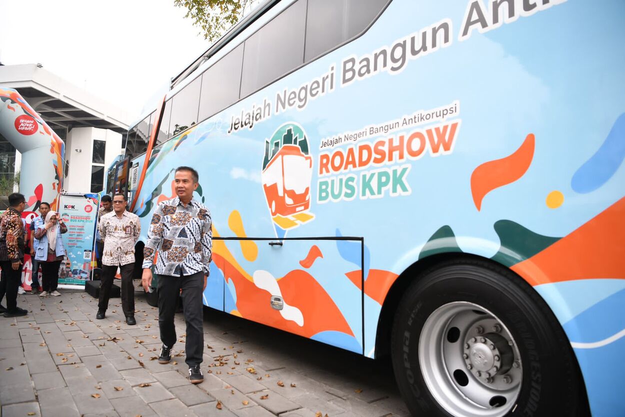 Roadshow Bus KPK 2024 Disambut Antusias Warga