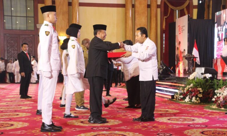 Sekda Jabar Terima Bendera Pusaka dari BPIP