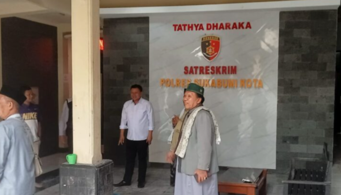 Ada Apa? Sejumlah Tokoh Masyarakat Desa Cikujang Mendatangi Mapolres Sukabumi Kota