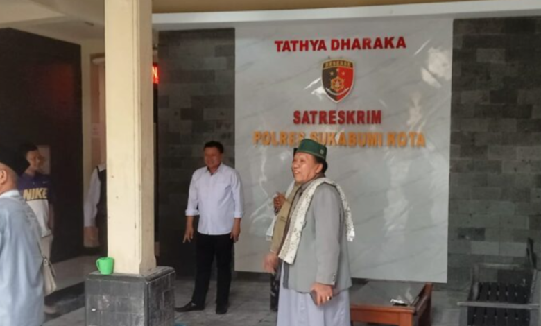 Ada Apa? Sejumlah Tokoh Masyarakat Desa Cikujang Mendatangi Mapolres Sukabumi Kota