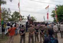 Camat Jayakerta Karawang Didemo Warga Diduga Mesum