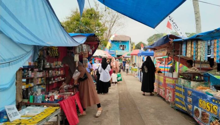 Haul Kiai Haji Miftah Papasiran Membuat Penjual Laris Manis