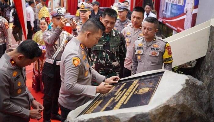 Kapolres Bogor Resmikan Ruang Kerja Kapolsek Babakan Madang