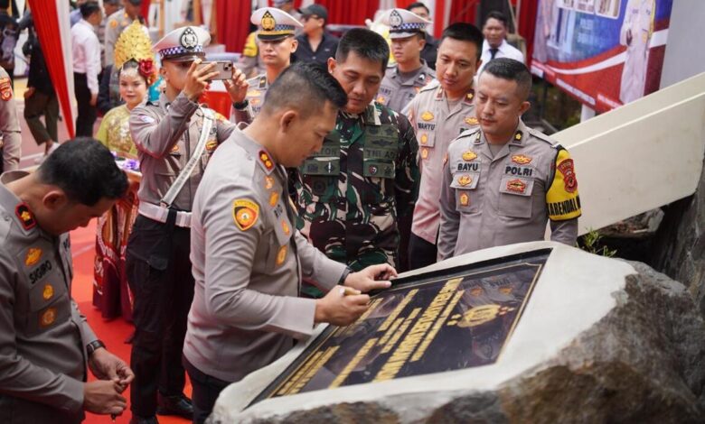 Kapolres Bogor Resmikan Ruang Kerja Kapolsek Babakan Madang