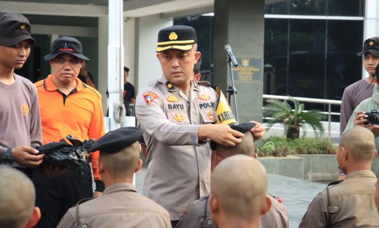 Polres Bogor Tradisi Pembaretan Angkatan Ke-51