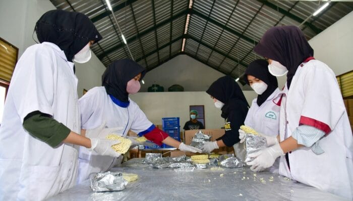 SMKN 1 Cibadak Kabupaten Sukabumi Diacungi Jempol