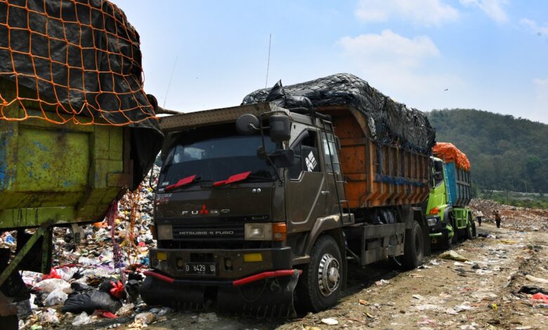 Kota Bandung Kurangi Ritase Sampah ke Sarimukti