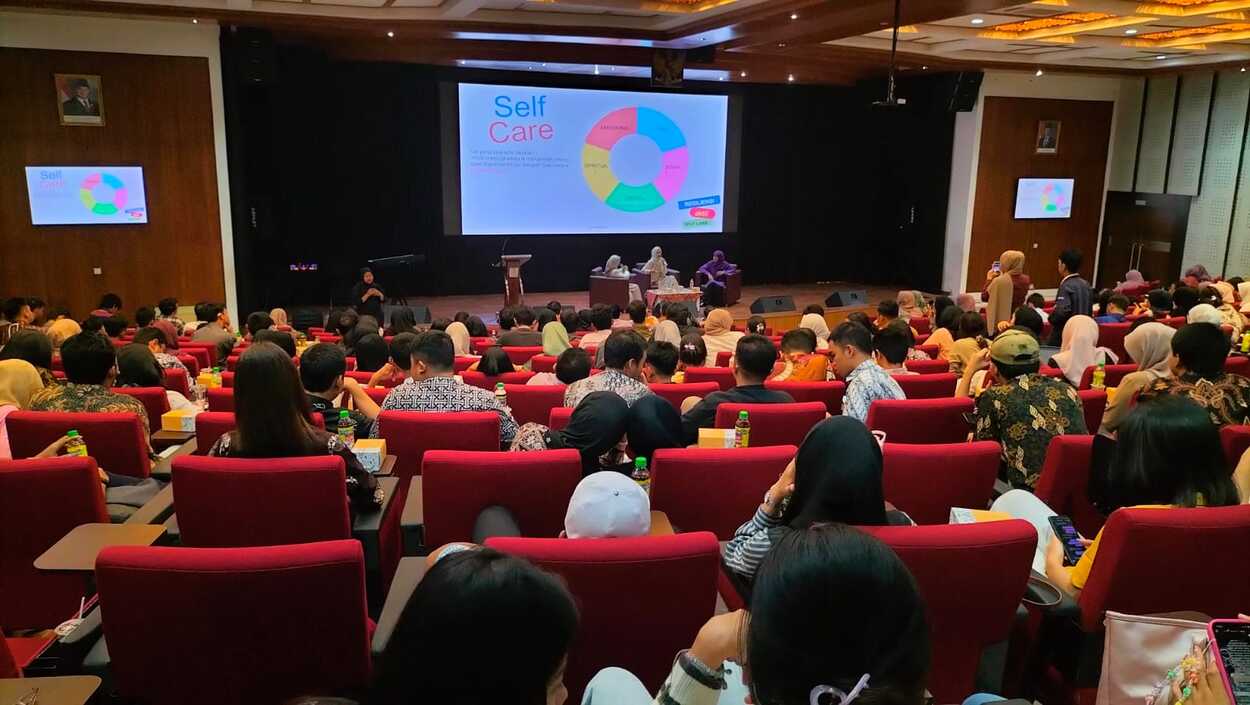 Telkom University Seminar Kesehatan Mental Anak Muda