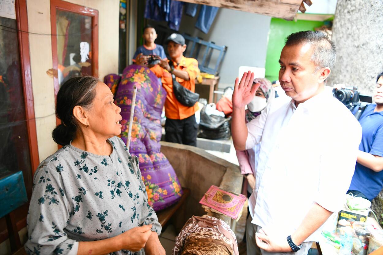 Bey Machmudin Tinjau Lokasi Bencana di Kab Bandung