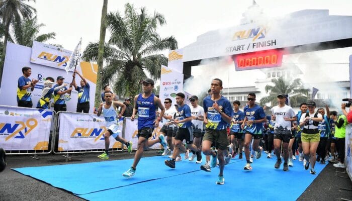 Fun Run Hari Bakti PU Tingkat Jabar Disambut Warga